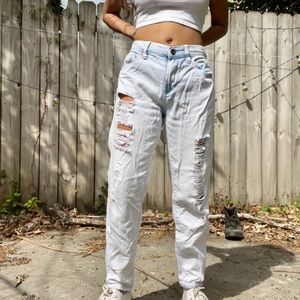 Bullhead Denim Faded Distressed Boyfriend Jeans